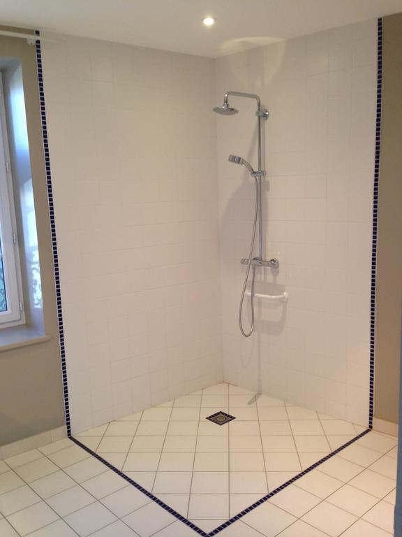 Le Relais Des Bergers Hotel Saint-Martin-en-Haut Quarto foto