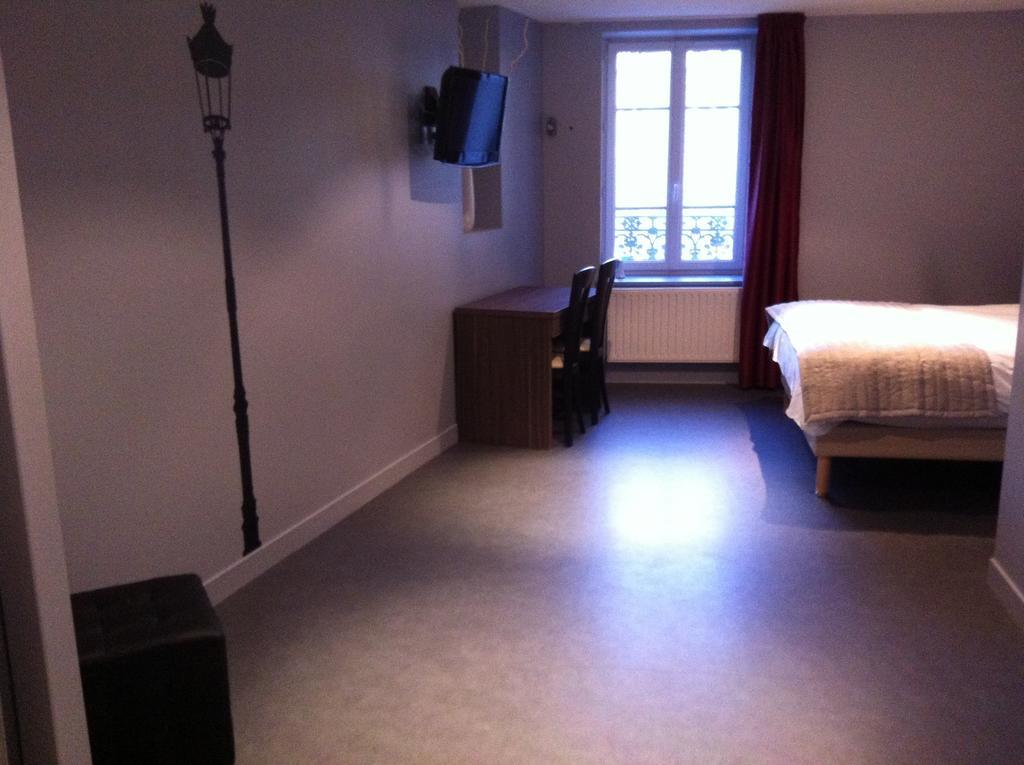 Le Relais Des Bergers Hotel Saint-Martin-en-Haut Quarto foto